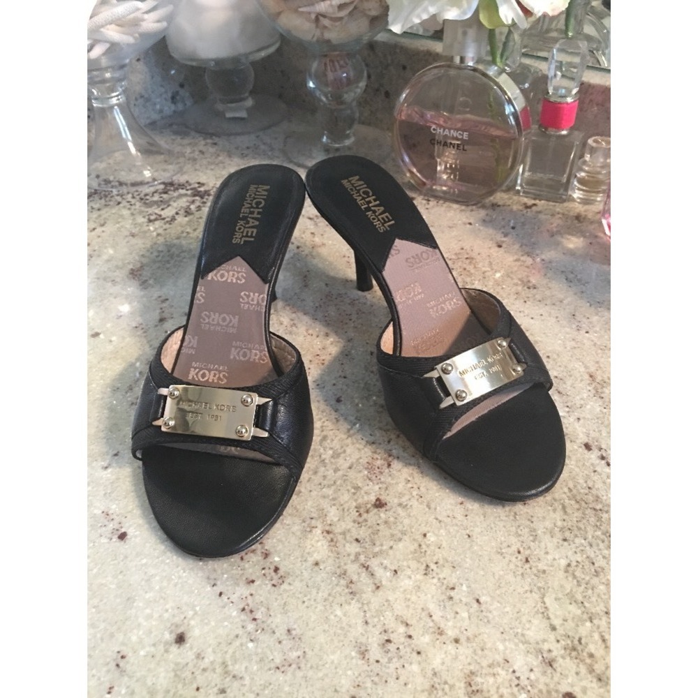 Michael Kors Leather Mule Heels Sandals Size 5 Black Gold Classic Slim Heel